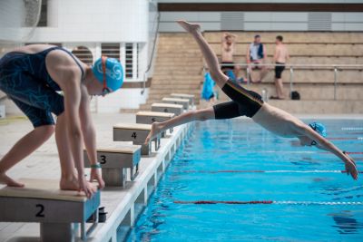 Úszóedzések gyerekeknek és felnőtteknek Újbudán a Castor SE-vel